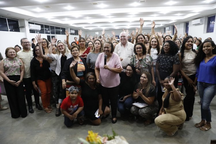 Governo do RN entrega certificados do Programa Mulheres Mil a 152 mulheres na Região Metropolitana