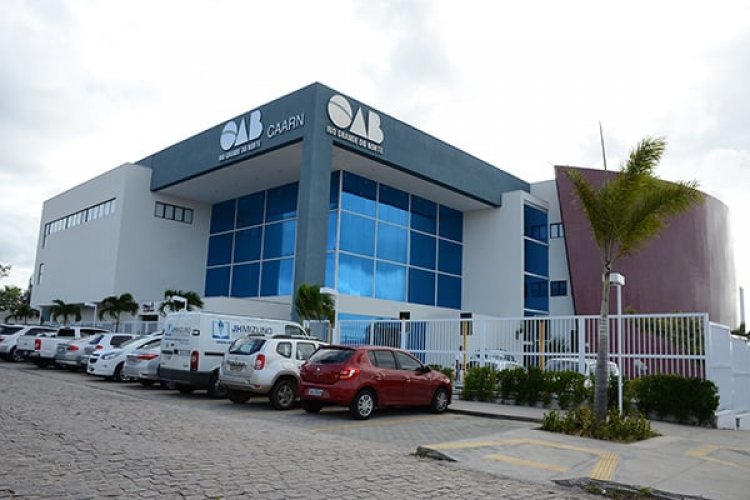 Conselho Seccional da OAB/RN aprova desagravo público a favor de advogada agredida por PMs em Serra do Mel