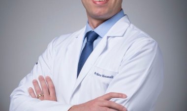 Mergulho em água rasa é a segunda maior causa de trauma na coluna durante o verão, alerta neurocirurgião