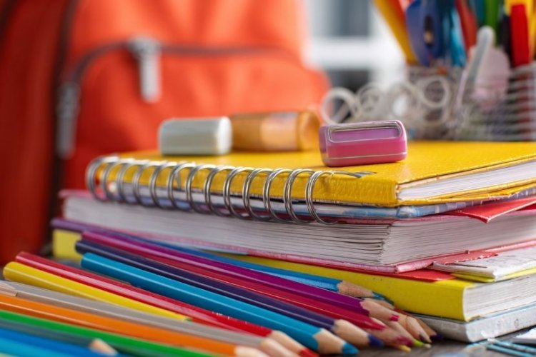 Material escolar em 2026: como o e-commerce se tornou estratégia para driblar os preços